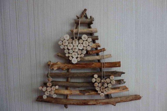 Albero Di Natale Con Legno Fai Da Te.Albero Di Natale Fai Da Te Idee Per Il Riciclo Creativo Donnad