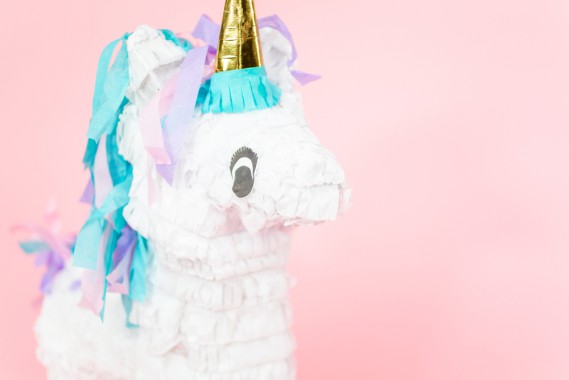 Piñata a tema unicorno fai da te