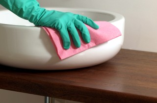 Come pulire il bagno: trucchi e soluzioni