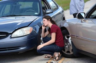 Cosa fare in caso di incidente in auto senza feriti: consigli utili