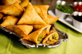 Cucina indiana: la ricetta dei samosa, golosi snack ripieni