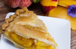 La ricetta della peach pie, la variante alla pesca della famosa torta di mele