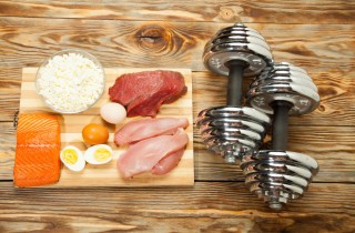 Dieta Dukan: lo schema per dimagrire e gli alimenti ammessi nelle 4 fasi