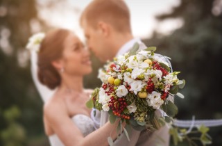 Frasi per il matrimonio da dedicare agli sposi, i versi più emozionanti per i discorsi di auguri