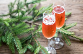 Cocktail per l'aperitivo di Natale: 3 idee con lo spumante
