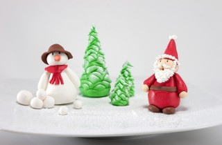 Albero di Natale in pasta di zucchero, 7 modi per realizzarlo senza stampini