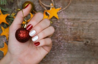 Nail art Natale 2017: 5 idee per decorare le unghie