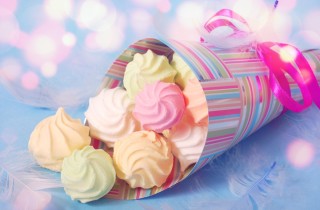 Sognare di mangiare dolci: il significato e i numeri della smorfia napoletana