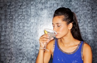 7 bevande alcoliche che fanno male alla pelle