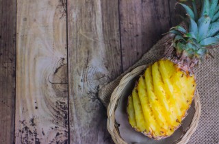 Come pulire e tagliare l’ananas facilmente