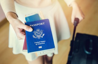 Documenti, perché non dovresti mai mettere il passaporto nel bagaglio a mano