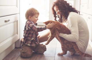 Come insegnare ai bambini a prendersi cura di un animale domestico