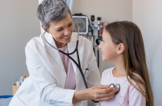 Pediatra di base e privato: come scegliere