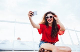Selfie perfetto, 7 errori da evitare per vedersi belle