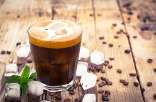 Come fare il caffè freddo cremoso come al bar, la ricetta facile