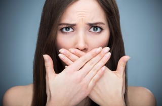 Rimedi naturali per le afte in bocca: i più efficaci da provare