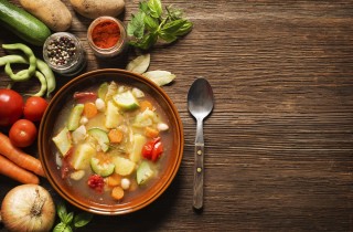 Fagioli con verdure: come si prepara questo piatto di tradizione contadina
