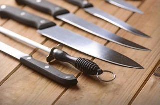 4 coltelli che non dovrebbero mancare nella tua cucina