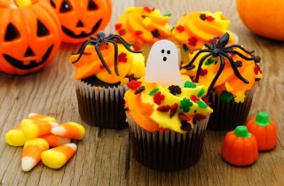 Cupcake Halloween, 7 decorazioni in pasta di zucchero che fanno paura