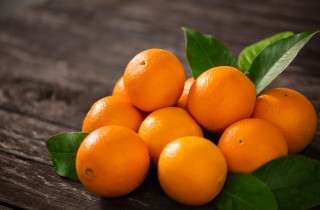 9 alimenti con più vitamina C rispetto alle arance