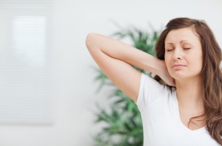 Cervicale infiammata: i rimedi naturali contro il dolore che funzionano