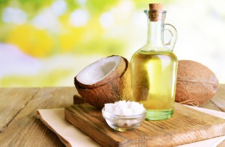 Olio di cocco in cucina, fa bene alla salute?
