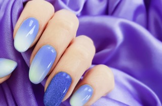 Nail art gradiente: i design più belli per decorare le unghie