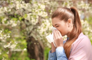 Allergia primaverile: i rimedi naturali per contrastarla