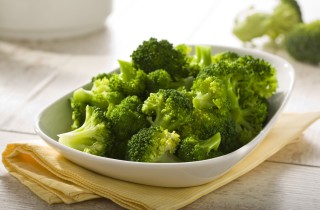 Broccoli lessi: come cucinarli e condirli in modo leggero e saporito