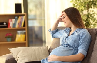 Febbre in gravidanza: i rimedi naturali per farla passare senza medicinali