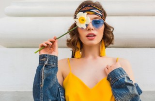 Abbigliamento hippie chic per l'estate: 5 look stile figli dei fiori da provare