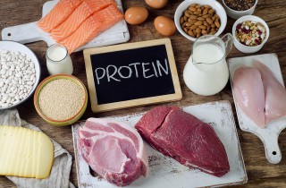 Quante proteine assumere al giorno