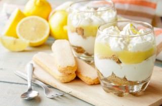 Tiramisù al limone senza uova con yogurt: come si prepara