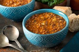 Come preparare una zuppa di lenticchie estiva buona e genuina