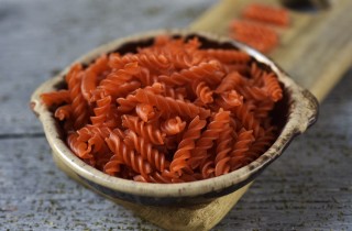 Ricette con pasta di lenticchie rosse: i condimenti più sani e saporiti
