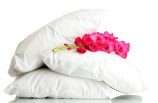 Come lavare i cuscini di piuma: i consigli pratici