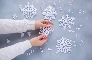 Fiocchi di neve di carta facili: il tutorial