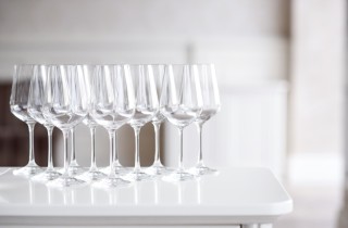 Pulizia dei bicchieri di cristallo: come farli splendere per pranzi e cene di gala