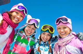 Come vestirsi per sciare: i consigli