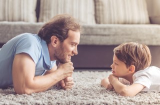4 pessimi comportamenti dei genitori che possono condizionare i bambini
