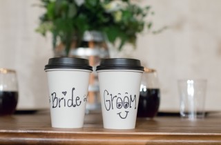 Matrimonio tema caffè: come organizzarlo dal tableau alle bomboniere