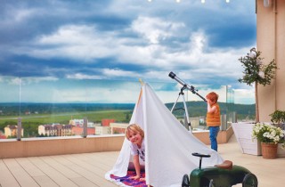 Giochi da fare sulla terrazza di casa: i passatempi per bambini in età scolare