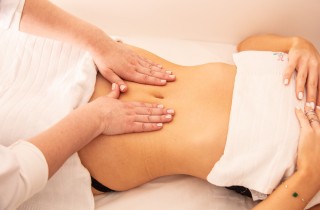 Massaggio linfodrenante: benefici e controindicazioni
