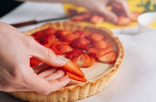 Come decorare una crostata di fragole: 9 idee per disporre i frutti