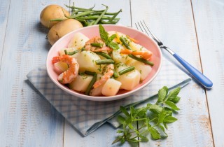 Le calorie dell'insalata di patate e come renderla più leggera