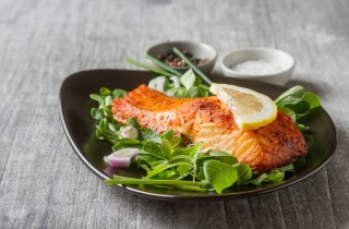 Ricette col salmone fresco e affumicato: 10 idee per un menù completo