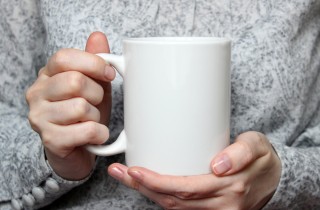 Come togliere le macchie di tè e caffè dalle tazze