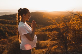 Yoga prenatale per prepararsi al parto naturale