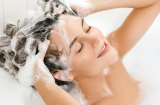 Quali sono gli ingredienti più importanti in uno shampoo