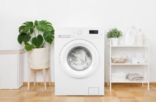 Come si pesano i vestiti in lavatrice? Tabella e perché saperlo